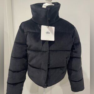 SOLD OUT!! ALO Yoga Gold Rush Rib Velour Puffer Jacket black size xs